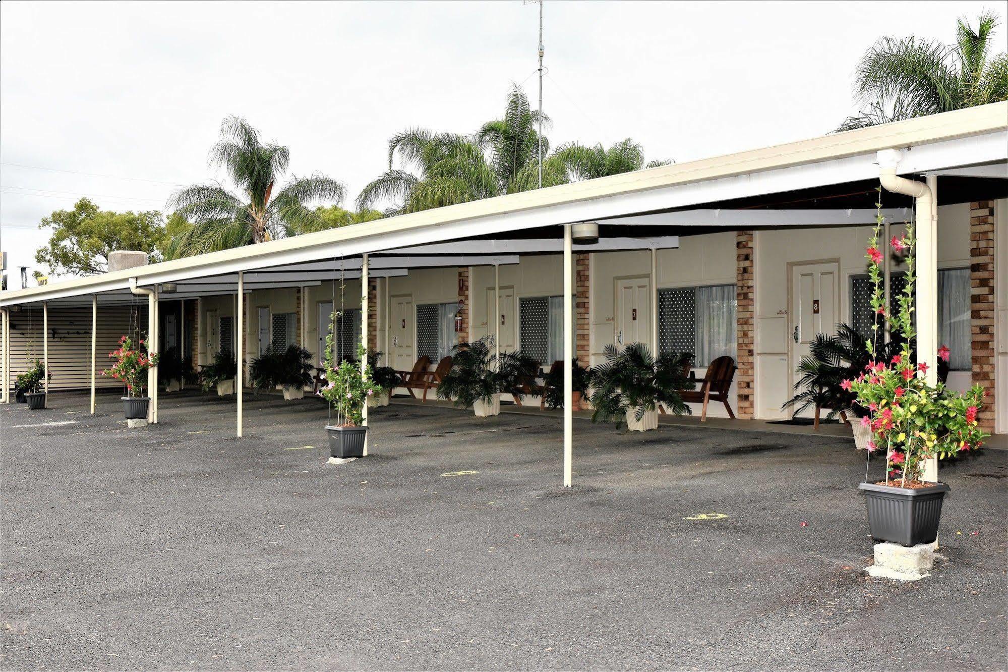 Chinchilla Motel Luaran gambar