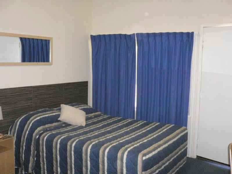 Chinchilla Motel Luaran gambar